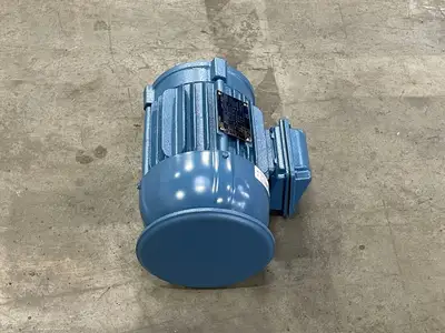 1.5 hp, 230/400 volts, 2880 rpm, 90S Electric Motor