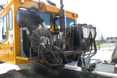 Used 2002 HICO HT10 WT Crawler Carriers & Dumpers Manitoba CA | Conquest Truck & Auto Sales #1421352