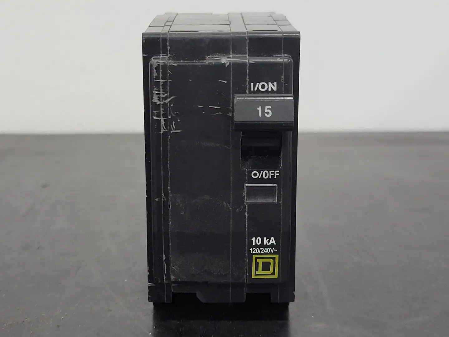 USED SQUARE D QO215
