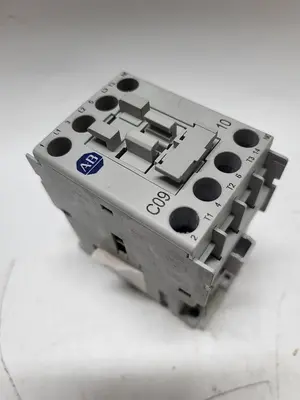 Allen-Bradley 100-C09*10 Ser.A