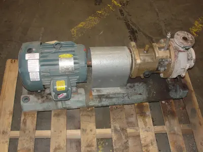 SPC7567  Pump 1.5x1x5 Goulds STX centrifugal pump, 5 hp, Stainless Steel