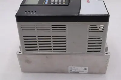 ALLEN BRADLEY20AD8P0A3AYNANC0 POWERFLEX 70 5HP AC DRIVE 480 VOLT STOCK 3293