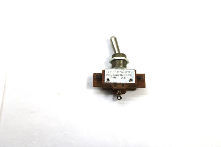 Used UND LAB INC 20905-FR Relays & Switches Kentucky US | Industrial Parts R Us Inc. #356833
