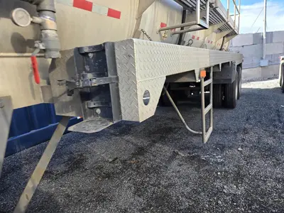 USED 2007 OVERLAND 5460 GAL