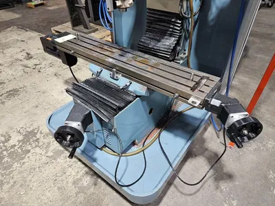 Used SOUTHWESTERN INDUSTRIES TRAK DPM SXS 2 E Bed Type Mills Michigan US | Levy Recovery Group #1331875