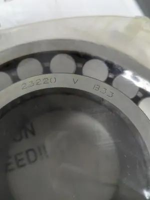 New | in-Stock SNR 23220-V-B33 Bearings | Surplus Asset Holdings #1195538