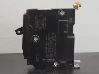 USED SQUARE D QOB120