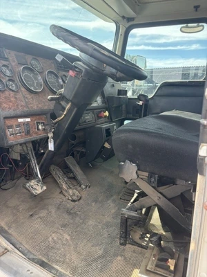 Used 2000 KENWORTH T800 Box trucks Arizona US | Proxy Equipment #1547824