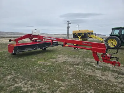 USED 2023 MASSEY FERGUSON 1316S