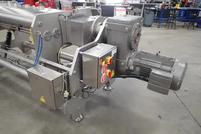 USED 2013 READING MX 12 MIXER