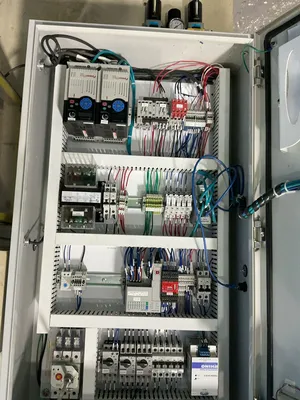 Used 2000 OEM PV2/8108F Misc Plastics Equipment Ohio US | HGR 24 #1147871