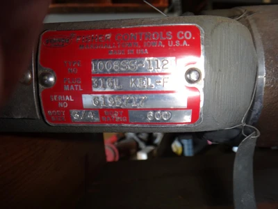 Fisher 3/4" 600 SWE CF3M Stainless Handwheel Actuated Valve