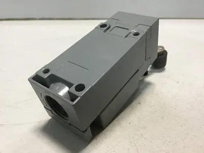 Used SQUARE D 9007-C54B Relays & Switches Michigan US | Ideal Machinery #1260327