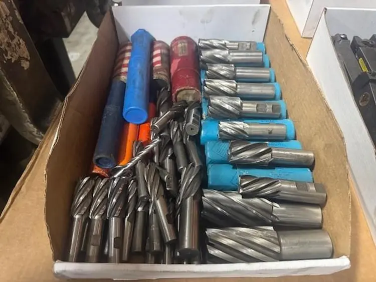Used SET OF END MILLS VARIOUSE SIZE AND STYLE Tooling & Accessories (Other) | Absolute Machinery #541452