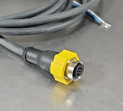 Turck UX19118 Actuator and Sensor Cordset. Loc5E-19*