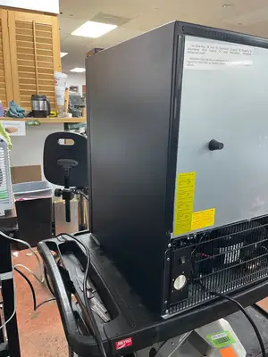 New | in-Stock Hubert New Hubert HUBM-3.5RBA 4.1 cu ft Refrigerated Lighted Merchandiser 120V Display Refrigerators Illinois US | Falcon Restaurant Supply #1375845