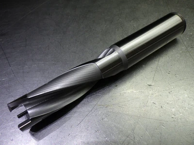 Kennametal .922" Coolant Thru 3xD Indexable Drill KSEM0922R3SS100 (LOC783A)