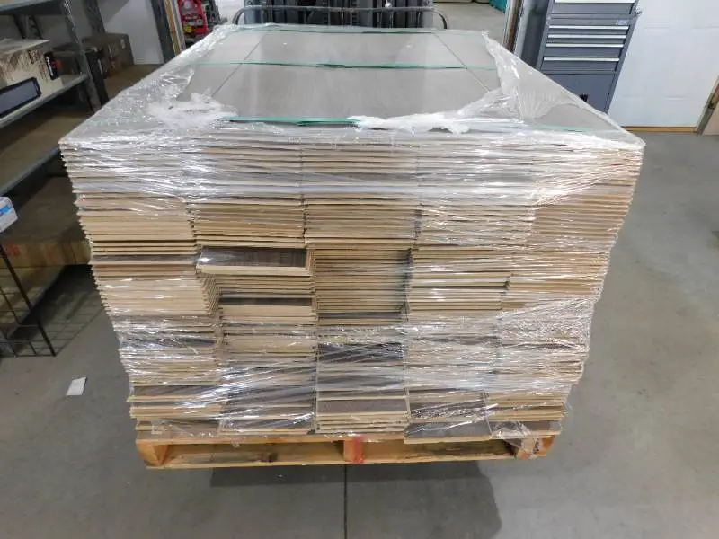 Full Pallet of Laminate Flooring – Mohawk Brand