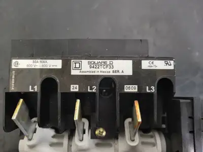 Used SQUARE D 9422TCF33 Switchgears British Columbia CA | Lenmark #243091