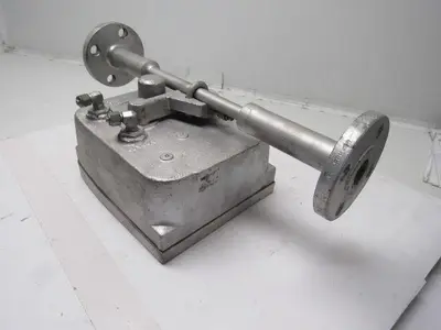 W&T Varea-Meter 4-1/4" SS Flange Mount Inline Pneumatic Transmitter 10-100%