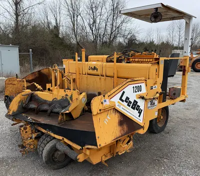 Used 2006 LEEBOY 1200U Asphalt Pavers Kentucky US | Proxy Equipment #1388914