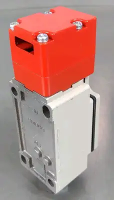 OMRON D4BS-45FS Safety Door Switch Loc4D17