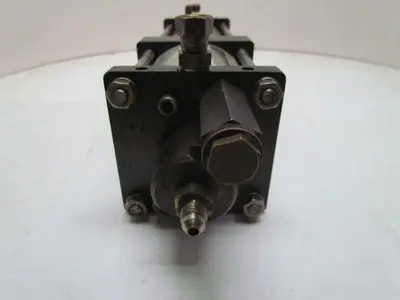 Samsomatic DVB80/120-7.4-SU 7.4:1 Air to Hydraulic Amplifier Spindle Positioner