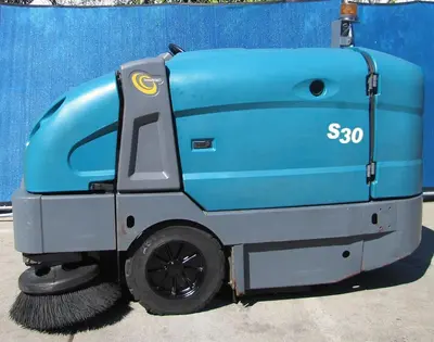 USED TENNANT TENNANT S30