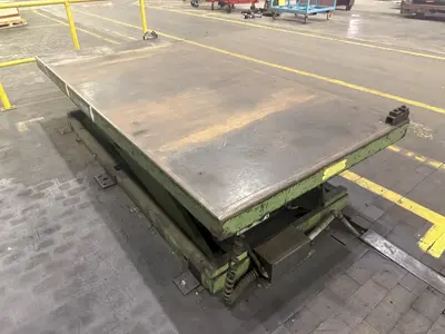 108' X 48" HYDRAULIC LIFT TABLE: STOCK #23555