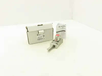 Allen Bradley 440T-MSALE10BC Guardmaster Trapped Key Interlock Switch No Key