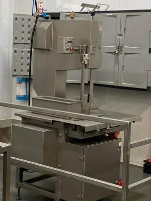 Meat Cutting Bandsaw Model T400 # 1561