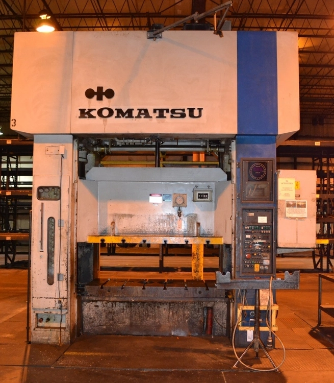 Used 1986 KOMATSU E2T-200N Straight Side Presses Michigan US | Universal Press & Machinery (UPM) #5048