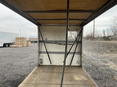 USED SUPREME CURTAINSIDE TRUCK BODY 24’