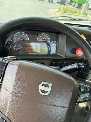 Used 2016 VOLVO VNM64T Conventional trucks California US | Commerce Truck Equipment Sales #1548784
