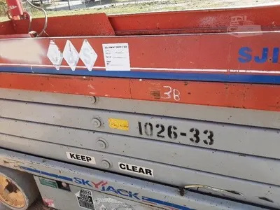 USED 2005 SKYJACK SJIII 3226