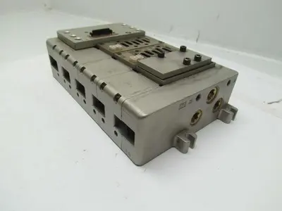 SMC Syndevco Series VSS8-8 Pneumatic manifold