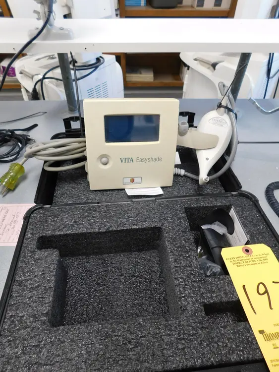 Used _UNKNOWN_ _UNKNOWN_ Spectrophotometers Indiana US | Thompson Auctioneers #1296579