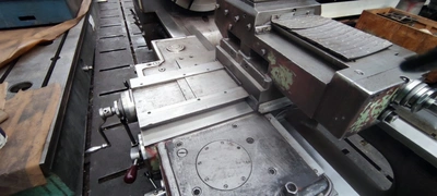 TOS Čelakovice Heavy Duty Centre Lathe, in excellent condition, POA