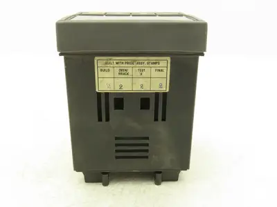 Honeywell UDC2300 Mini-Pro Temperature Controller DC230L-E0-00-10-0A00000-00-0
