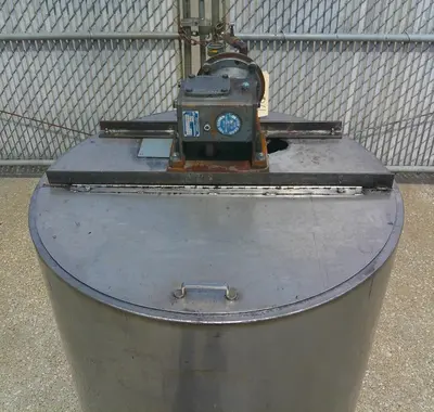 SPC9361  Tank 120 gallon vertical tank, Stainless Steel, pneumatic agitator, flat