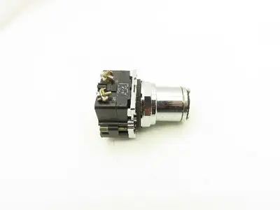 Eaton Cutler-Hammer 10250T6097 Illuminated Selector Switch 4-Position 30mm