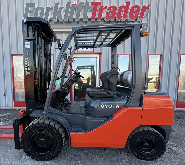 Used 2012 TOYOTA 8FGU30 Misc Forklifts Wisconsin US | Forklifttrader.com #806835