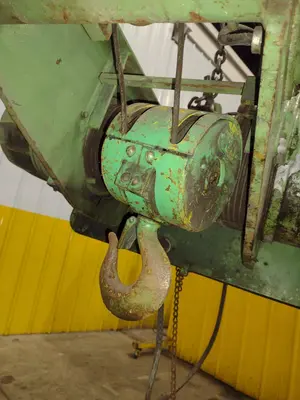 2 TON P&H POWERED CABLE HOIST, WITH ROLLING TROLLEY: YOBRO #25083