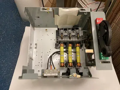 USED ALLEN-BRADLEY 2192F-BJC-24R-111 Q