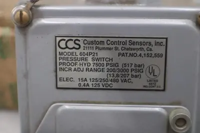 CUSTOM CONTROL SENSORS 604P21 / 604P21 - NEW - STOCK 5667CC