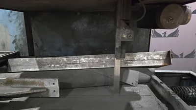 Automatic Vertical Bandsaw USED