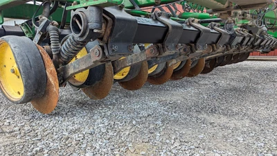 USED JOHN DEERE 750