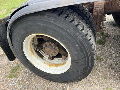 USED 1993 PETERBILT 357 6X4 TRACTOR