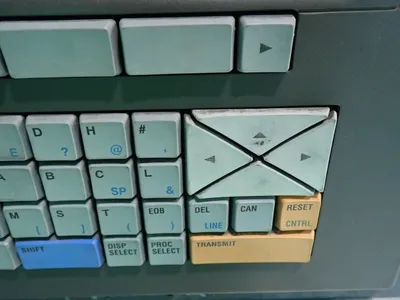 Used ALLEN BRADLEY 8520OPC Automation Control (HMI) Ohio US | HGR 24 #884140