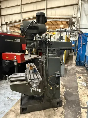 1999 TECHLEADER 5VII knee mills | ListingHippo (3)